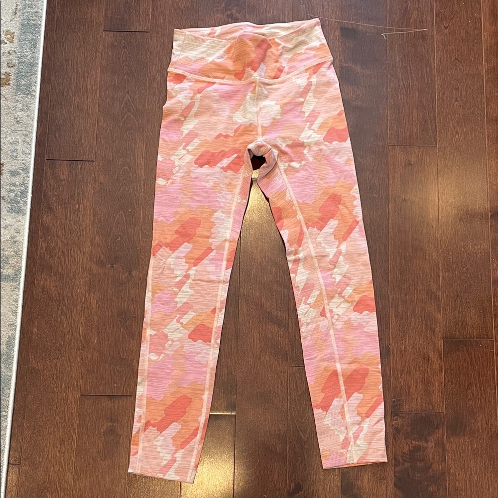 Stylish Pink Camouflage Leggings